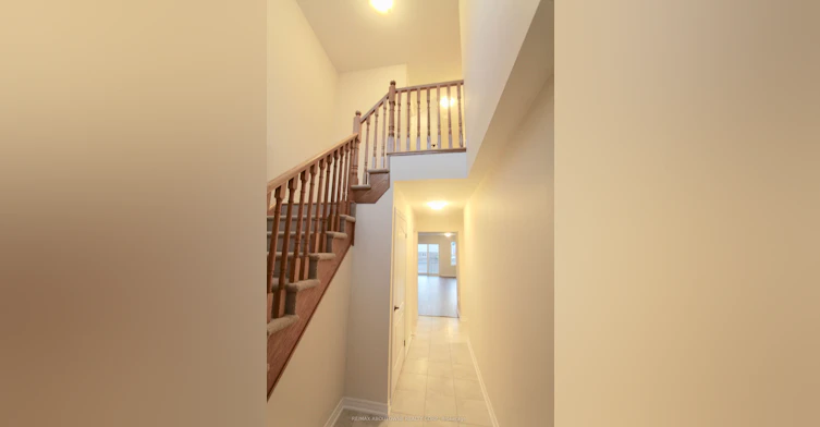 177 Law Drive, Guelph, ON, N1E 0E7 - 2