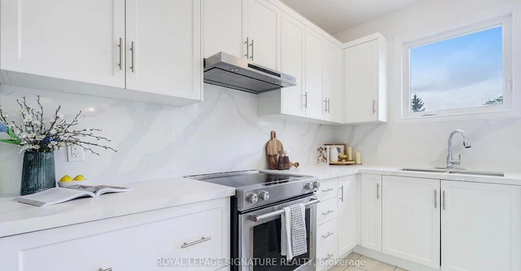 7763 Secretariat Court, Niagara Falls, ON, L7C 4G6 - 6