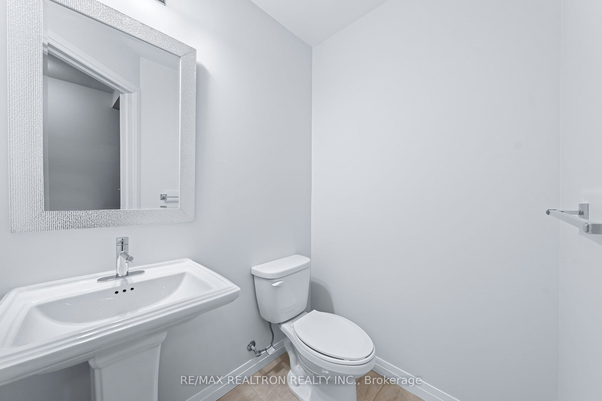 99-30 Times Square Boulevard, Hamilton, ON, L8J 0L8 - 11
