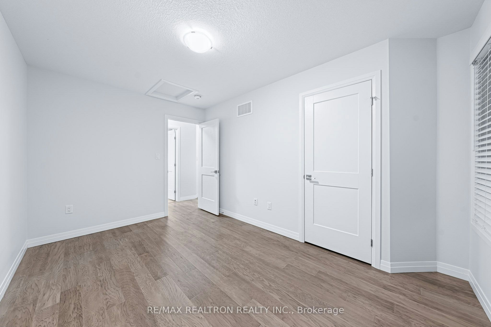 99-30 Times Square Boulevard, Hamilton, ON, L8J 0L8 - 32