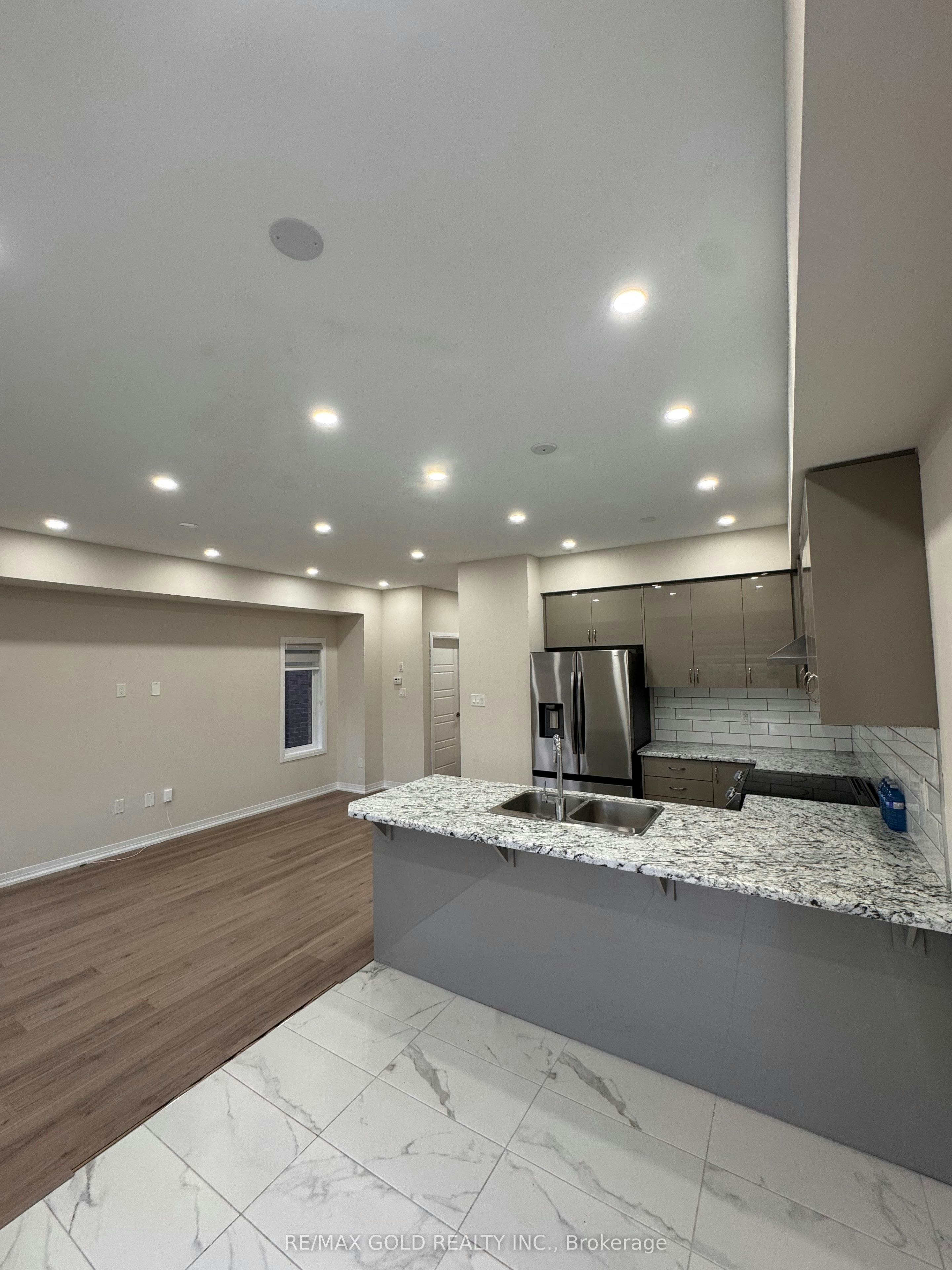 31 George Brier Drive W, Brant, ON, N3L 0L1 - 12