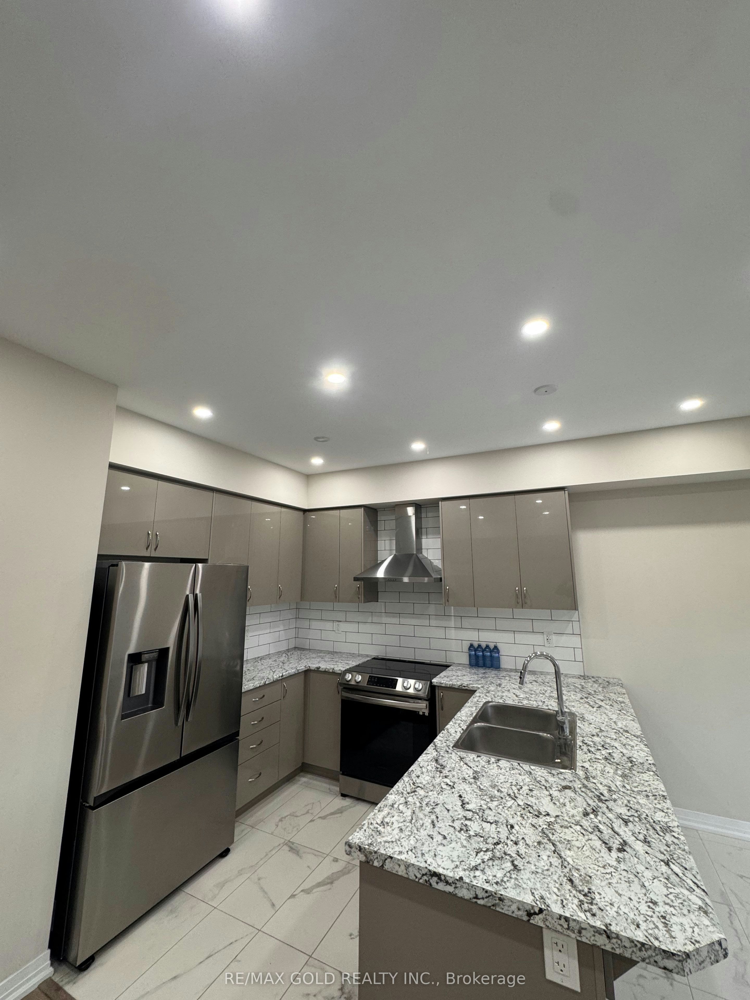 31 George Brier Drive W, Brant, ON, N3L 0L1 - 11
