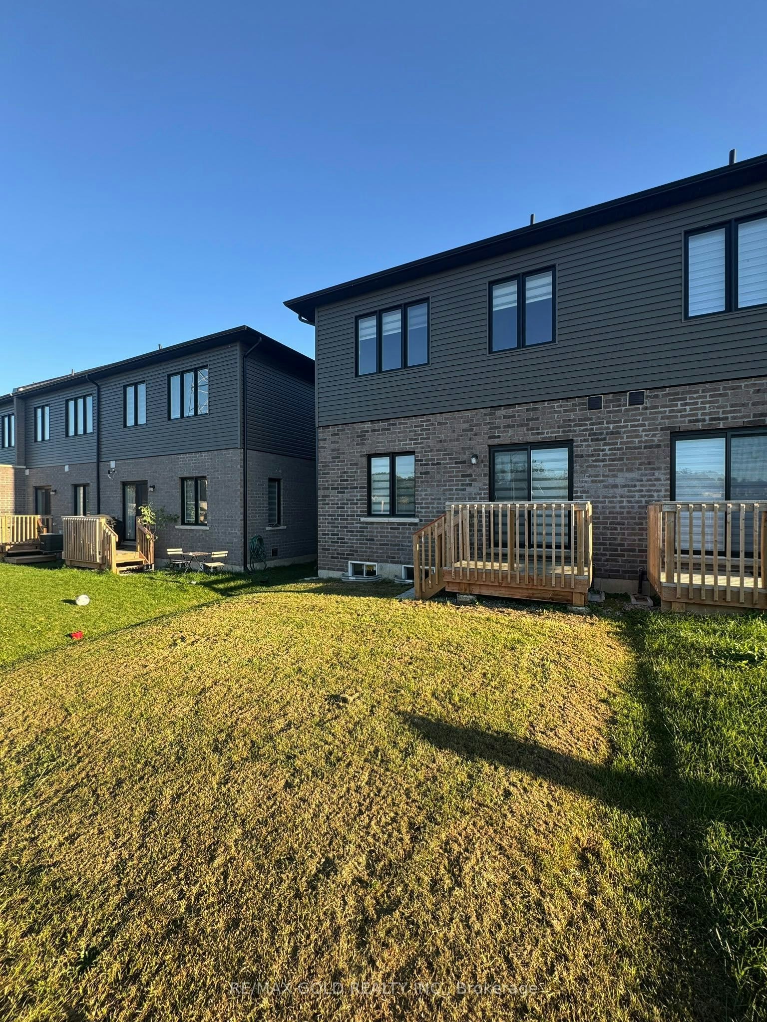 31 George Brier Drive W, Brant, ON, N3L 0L1 - 27