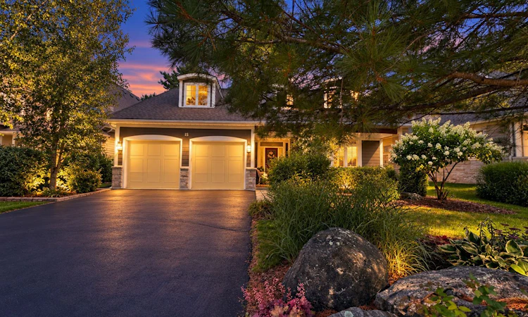 15 Muskoka Bay Boulevard