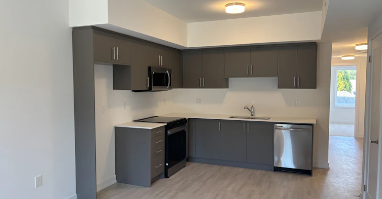 16-42 Lowes Road W, Guelph, ON, N1G 4X2