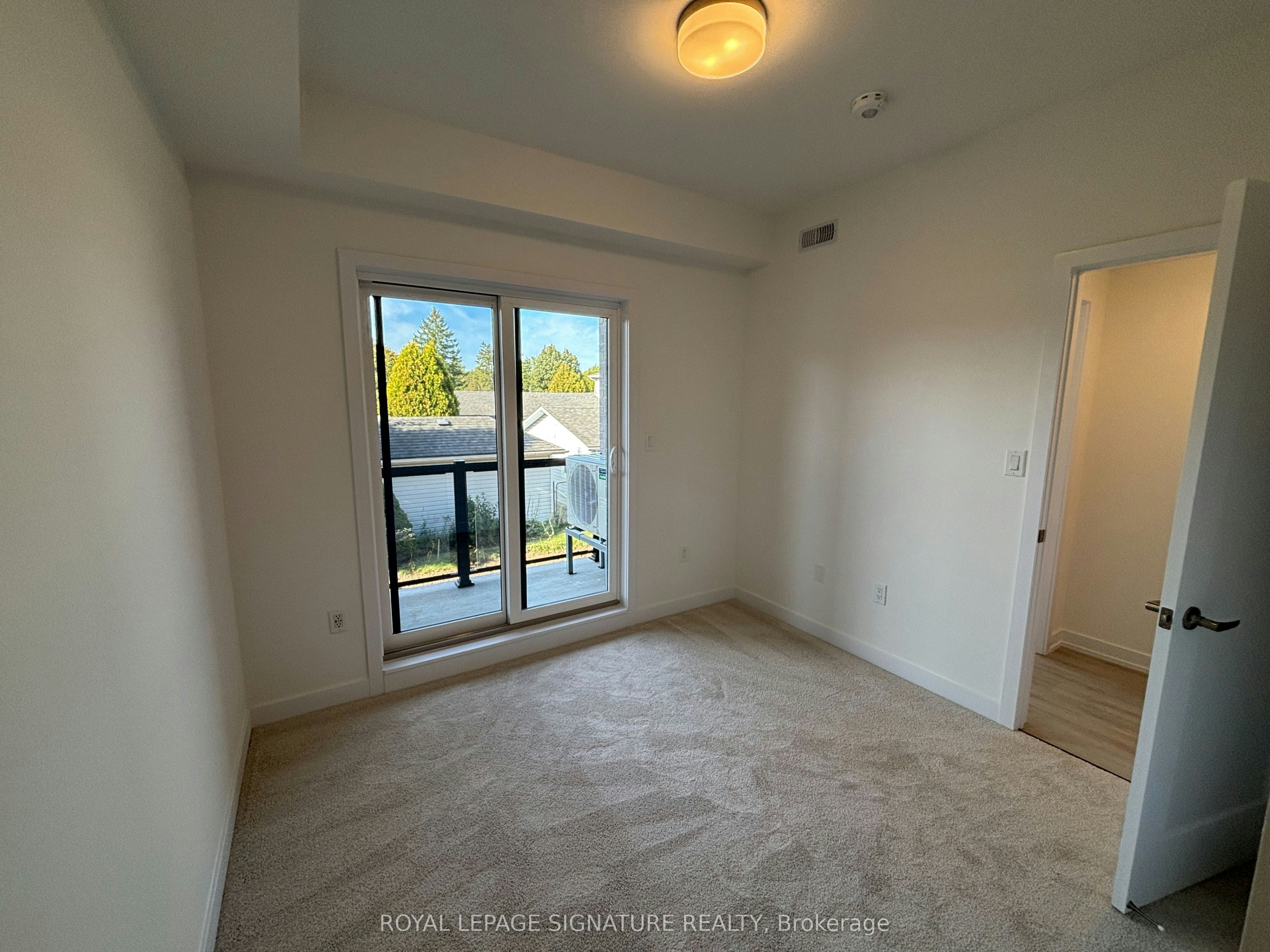 16-42 Lowes Road W, Guelph, ON, N1G 4X2 - 18