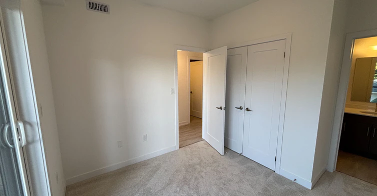 16-42 Lowes Road W, Guelph, ON, N1G 4X2 - 17