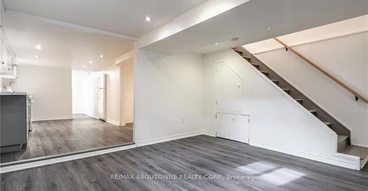 3-43 Crooks Street, Hamilton, ON, L8R 2Z7 - 8