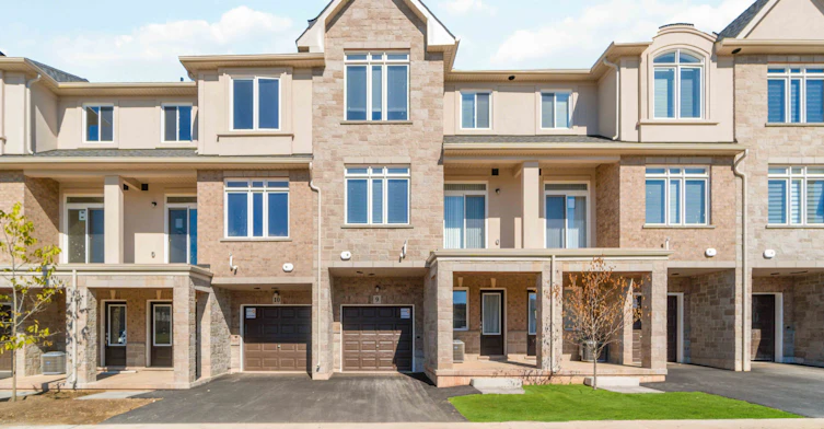 9-40 Zinfandel Drive, Hamilton, ON, L8E 0L1