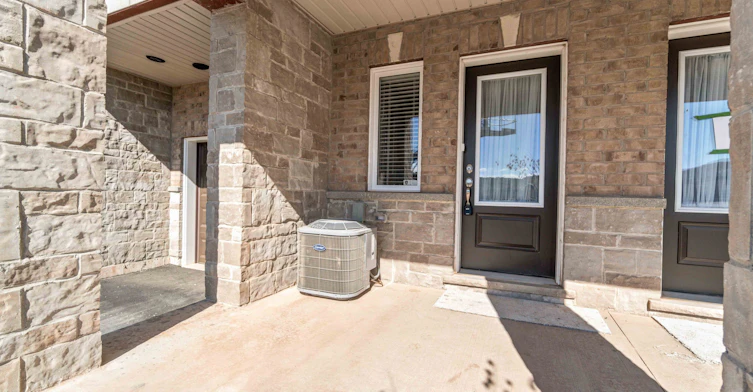9-40 Zinfandel Drive, Hamilton, ON, L8E 0L1 - 5