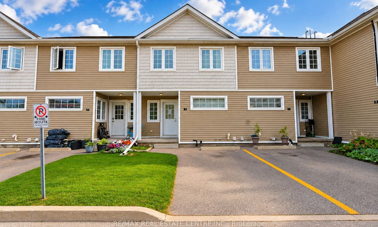 8-23 Howe Drive