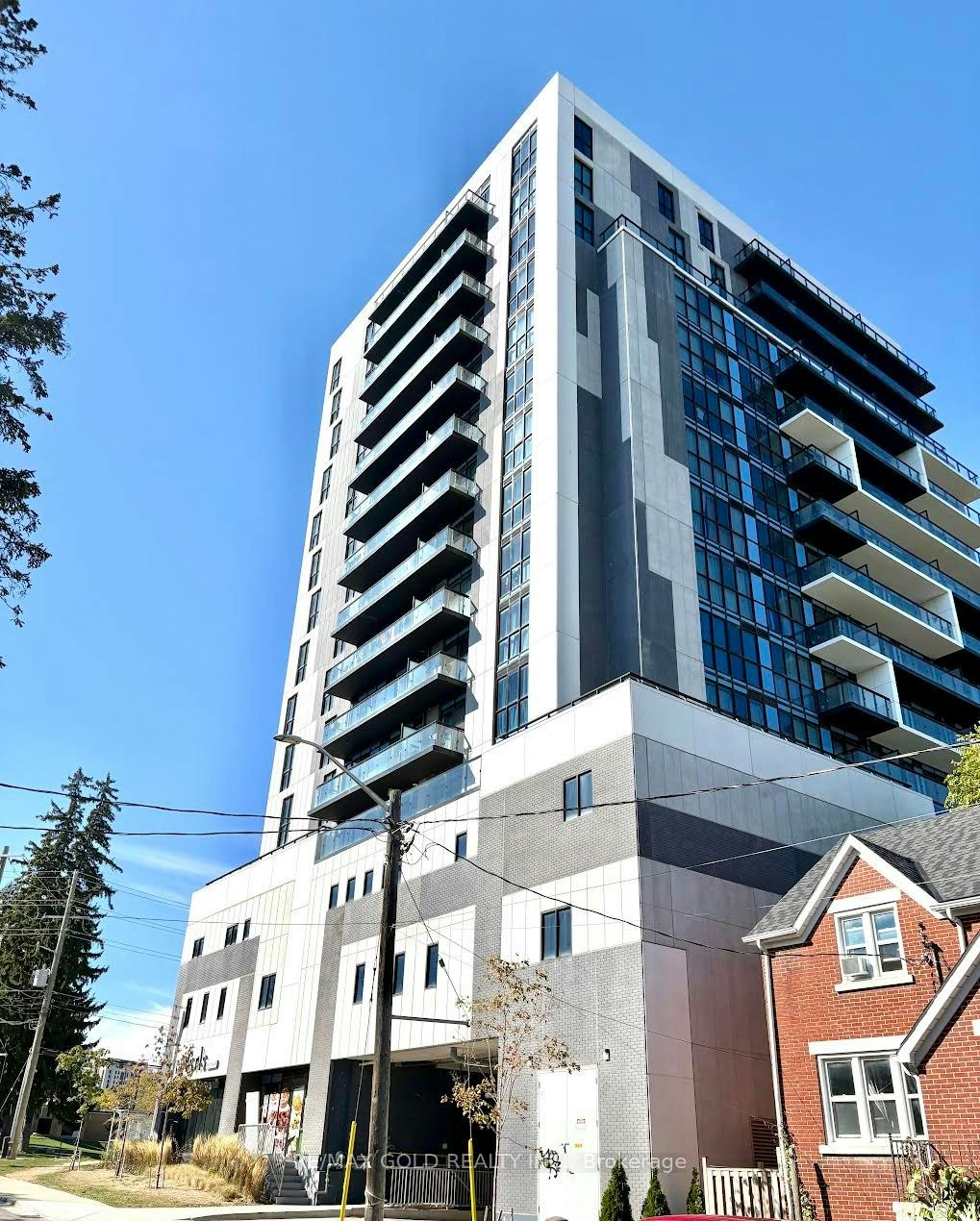 611-128 King Street N, Waterloo, ON, N2J 0E9