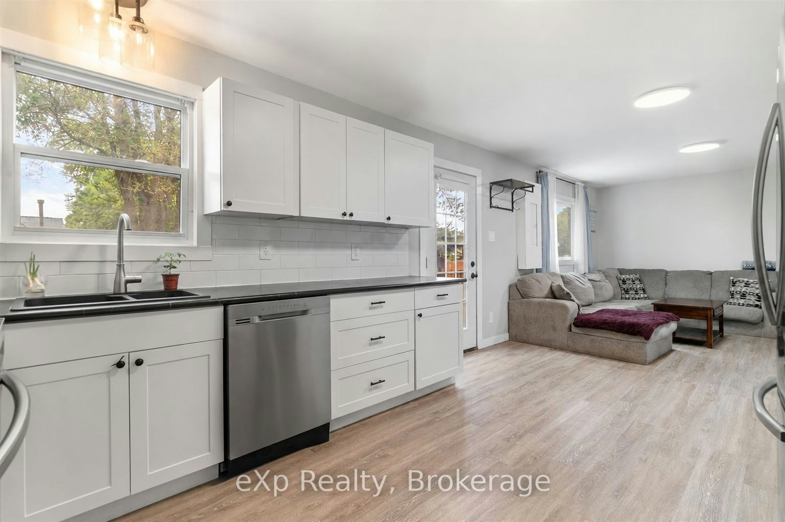 Unit A-89 College Street E, Belleville, ON, K8P 2E8 - 3