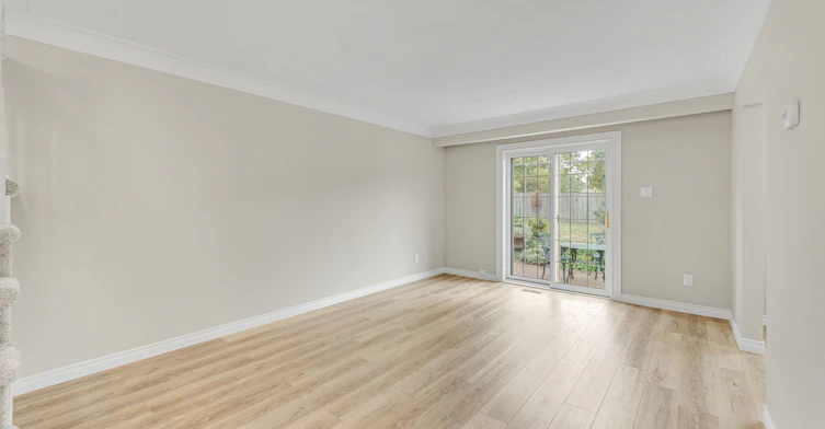 10 Donegel Place, Hamilton, ON, L9A 4Z6 - 8
