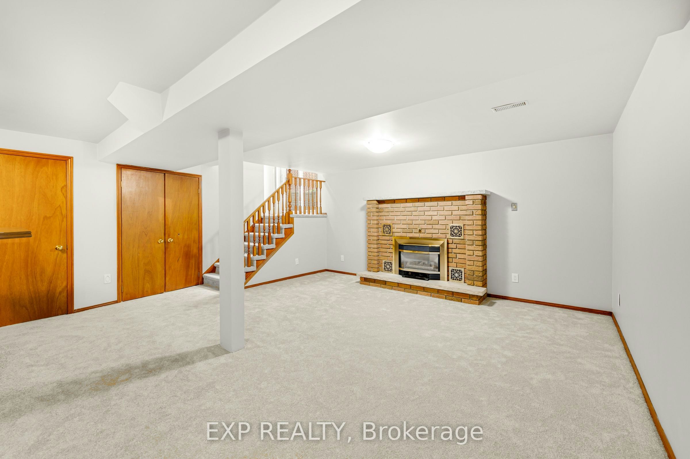 10 Donegel Place, Hamilton, ON, L9A 4Z6 - 33