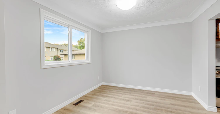 10 Donegel Place, Hamilton, ON, L9A 4Z6 - 11