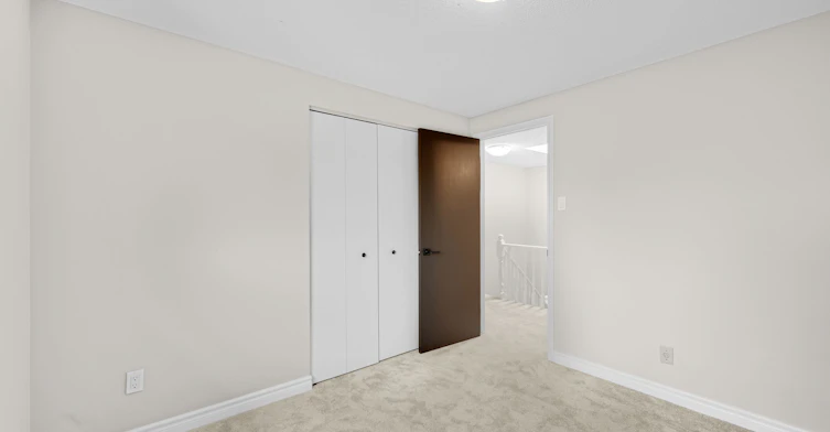 10 Donegel Place, Hamilton, ON, L9A 4Z6 - 25