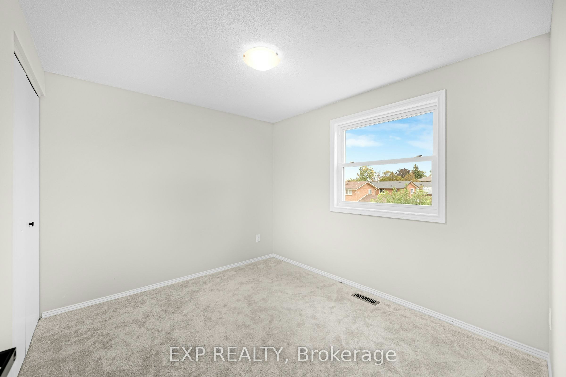10 Donegel Place, Hamilton, ON, L9A 4Z6 - 26