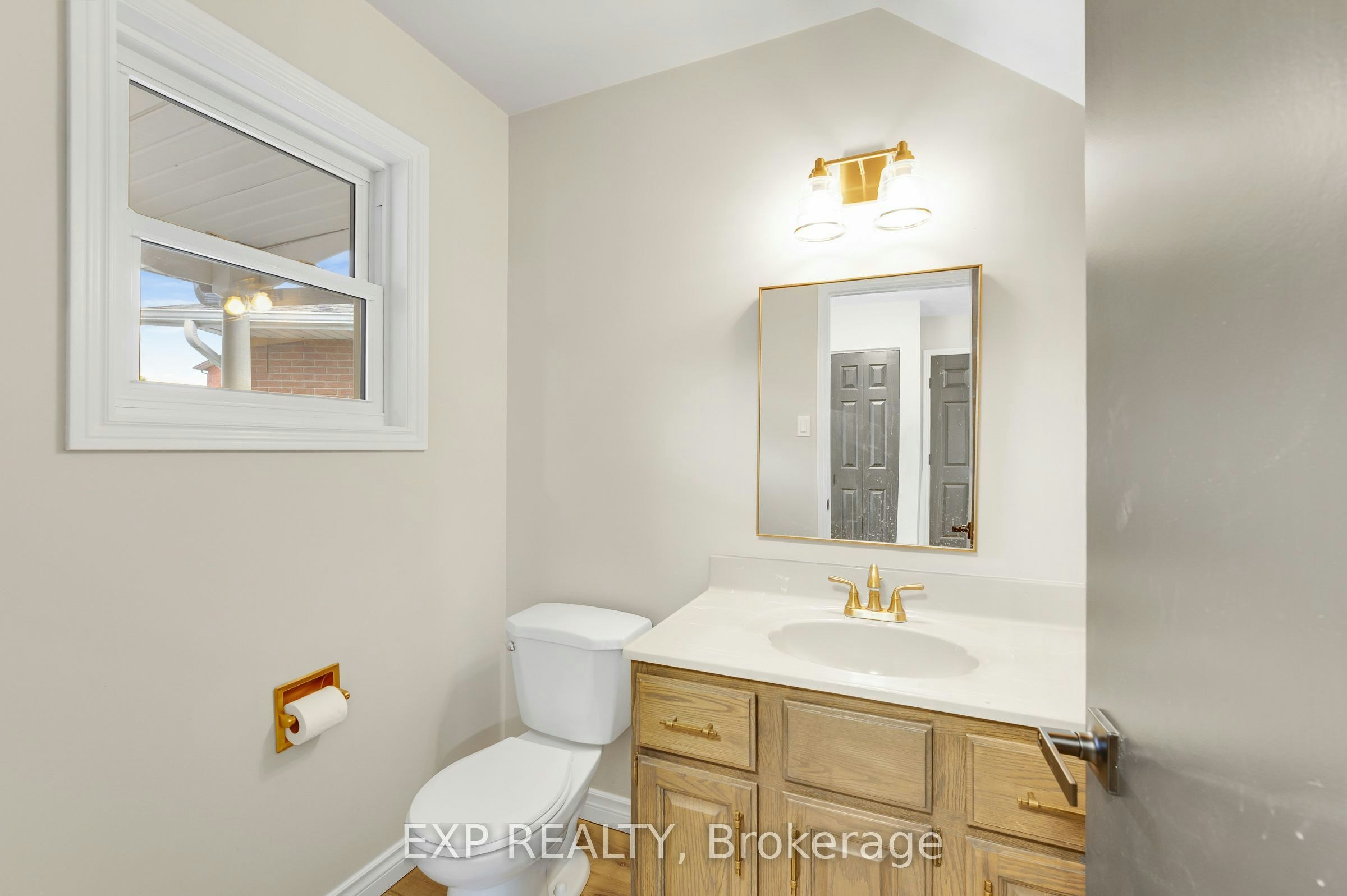 10 Donegel Place, Hamilton, ON, L9A 4Z6 - 6