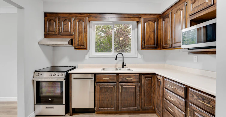 10 Donegel Place, Hamilton, ON, L9A 4Z6 - 16