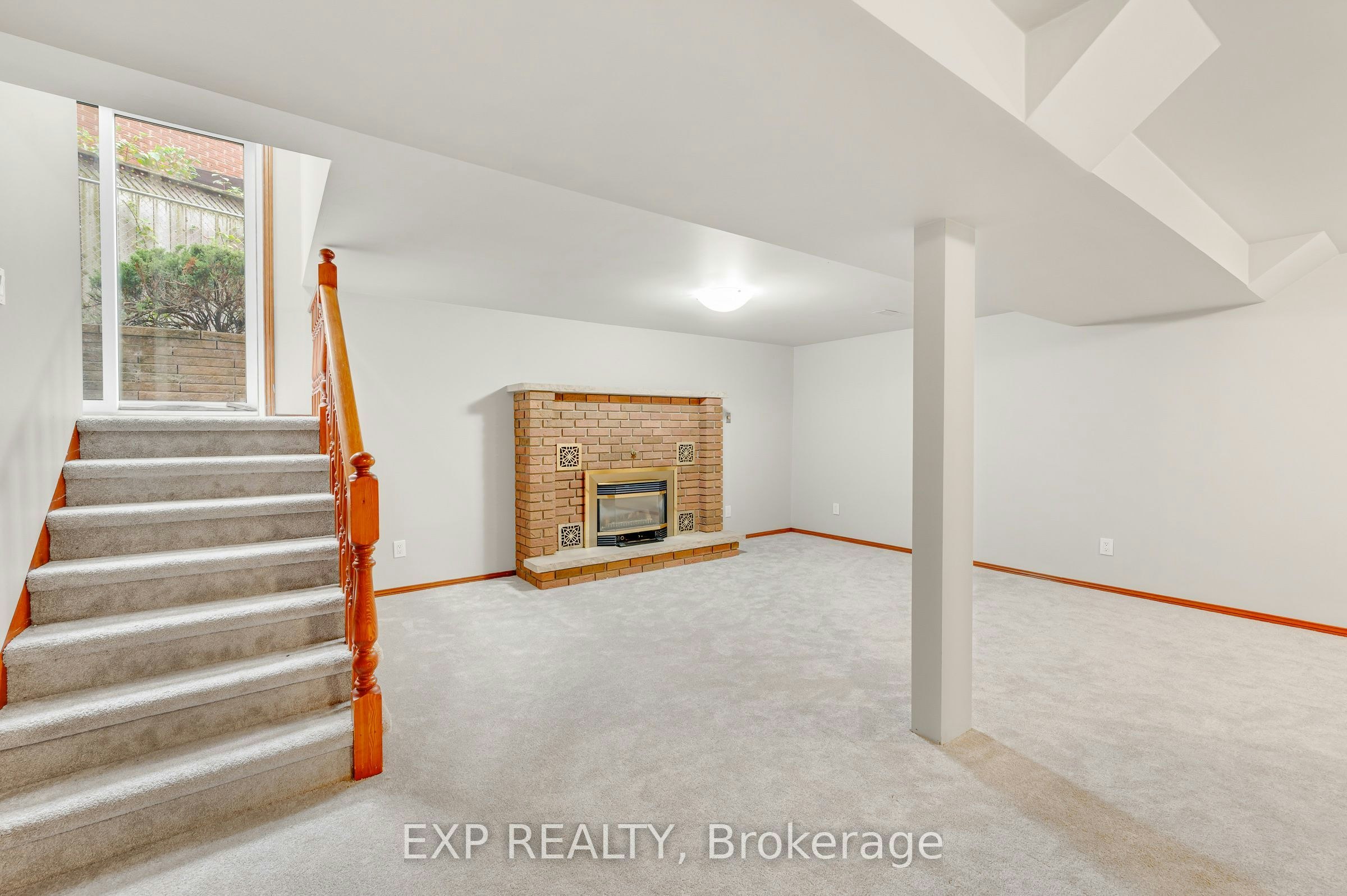 10 Donegel Place, Hamilton, ON, L9A 4Z6 - 37