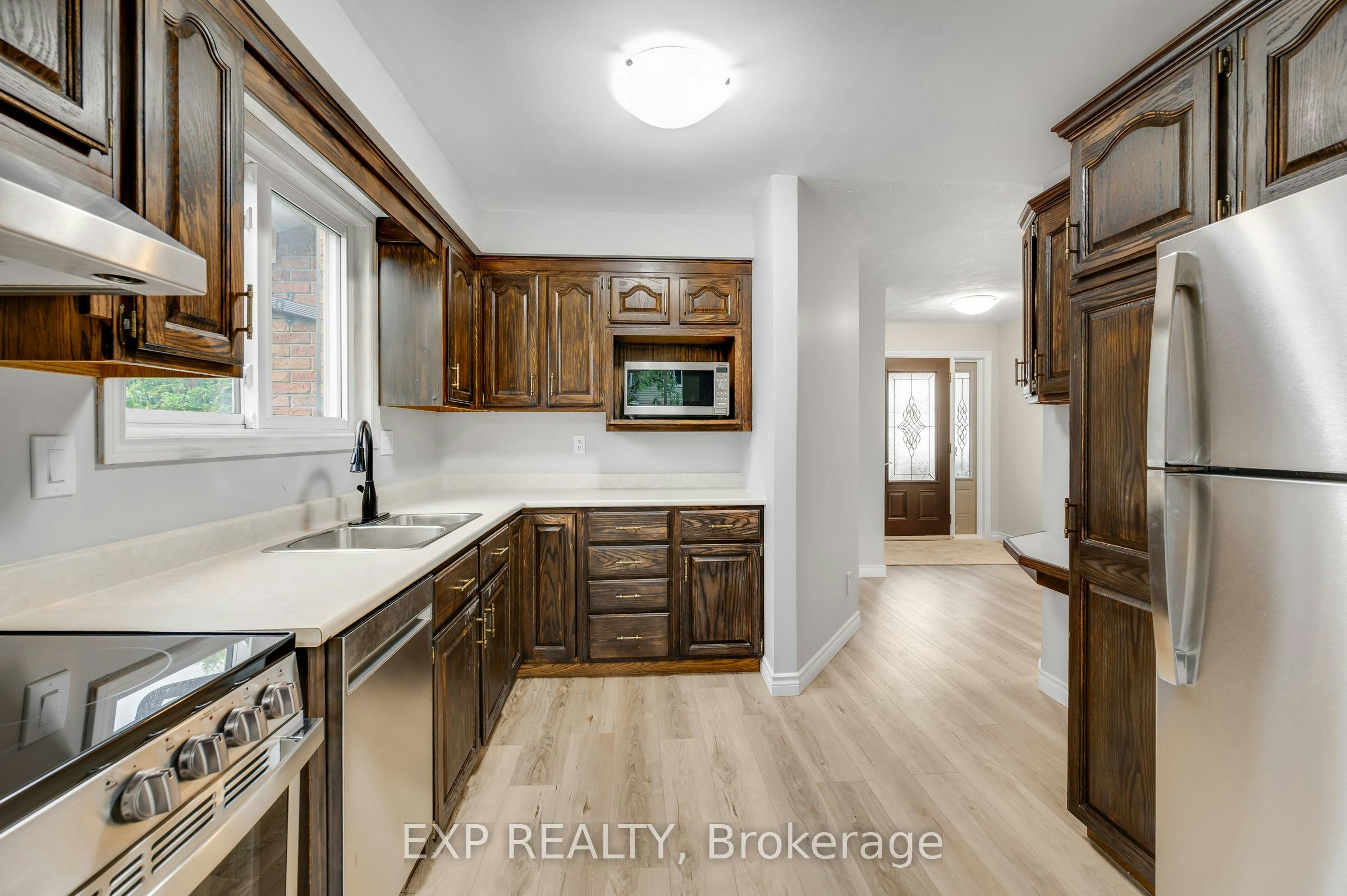 10 Donegel Place, Hamilton, ON, L9A 4Z6 - 15