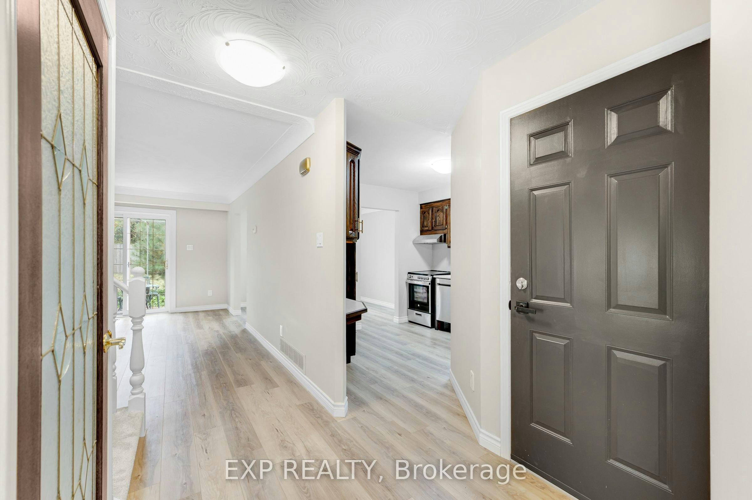 10 Donegel Place, Hamilton, ON, L9A 4Z6 - 7