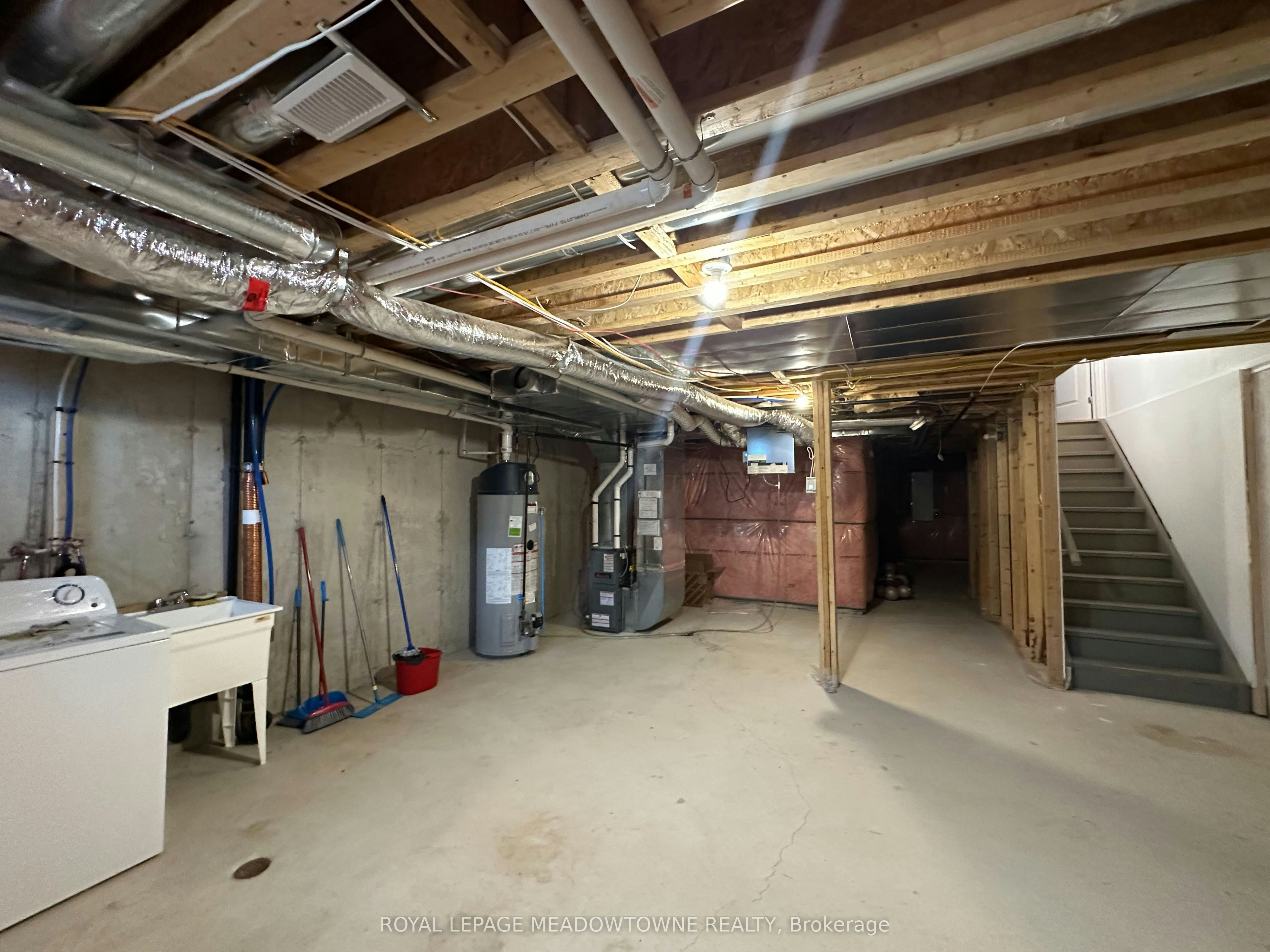 130 Sapphire Way, Thorold, ON, L2V 0L5 - 36