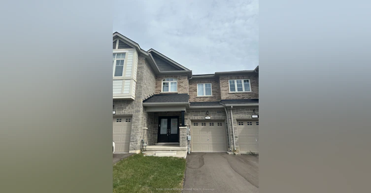 130 Sapphire Way, Thorold, ON, L2V 0L5 - 2