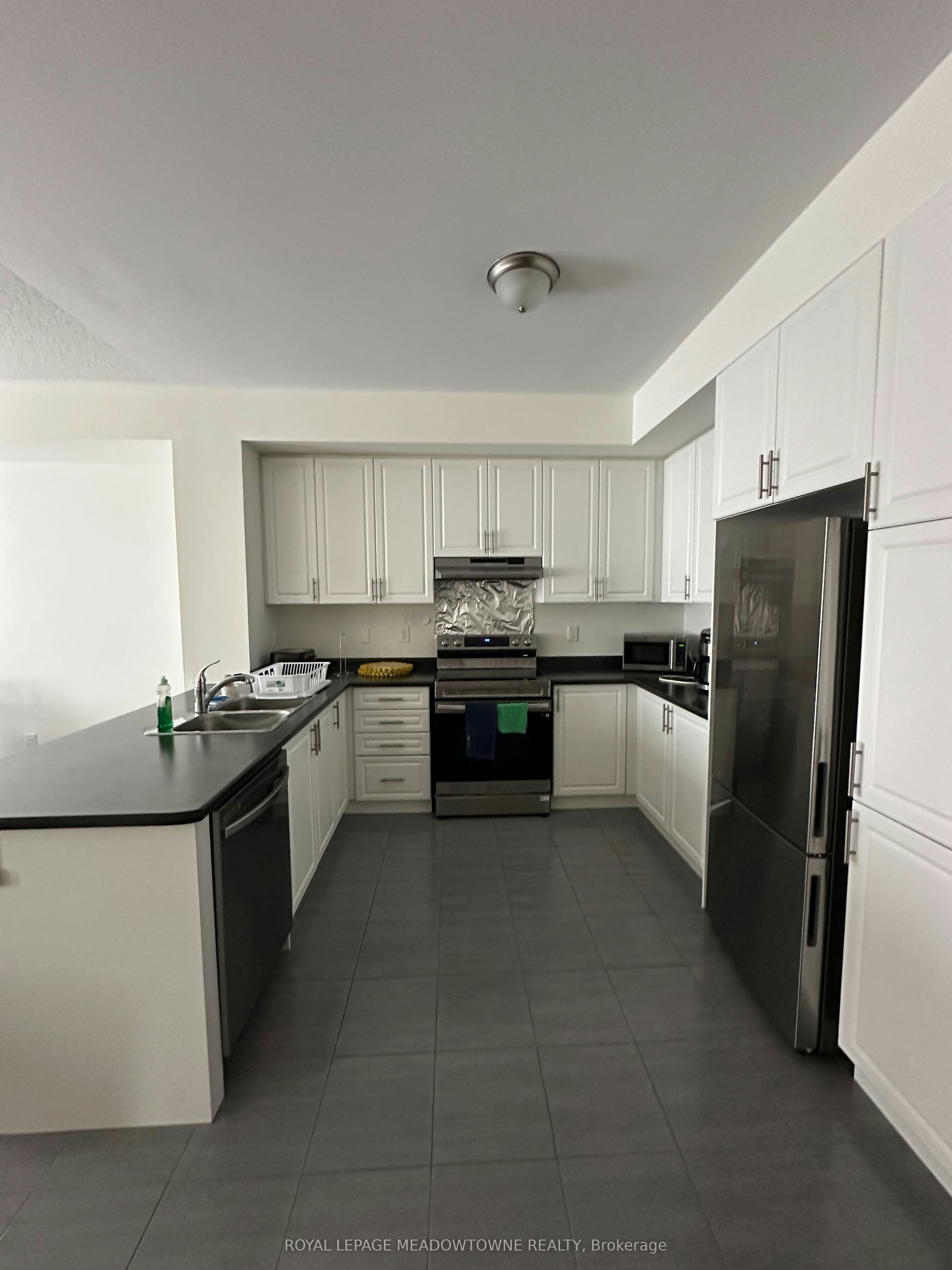 130 Sapphire Way, Thorold, ON, L2V 0L5 - 10