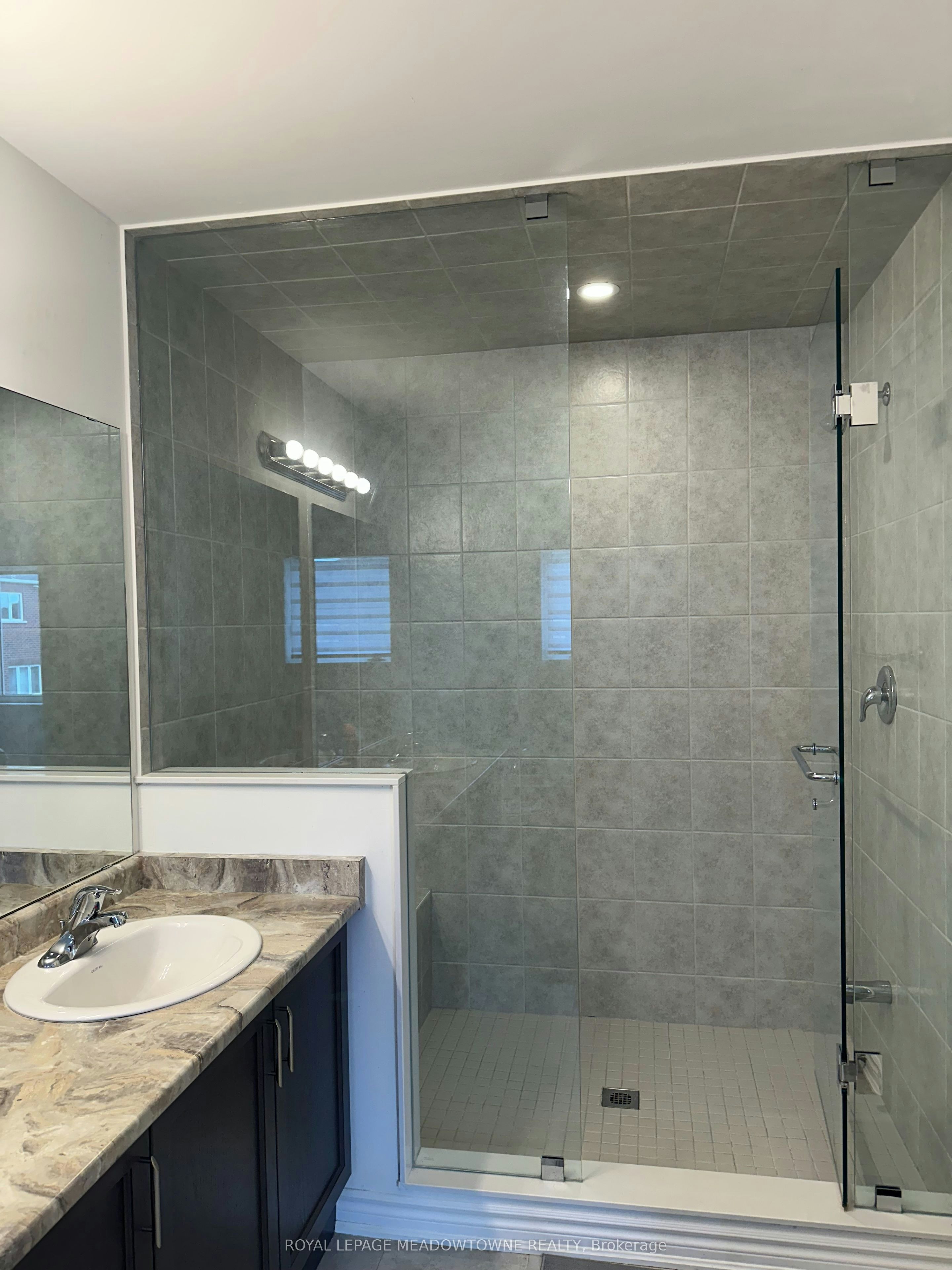 130 Sapphire Way, Thorold, ON, L2V 0L5 - 33