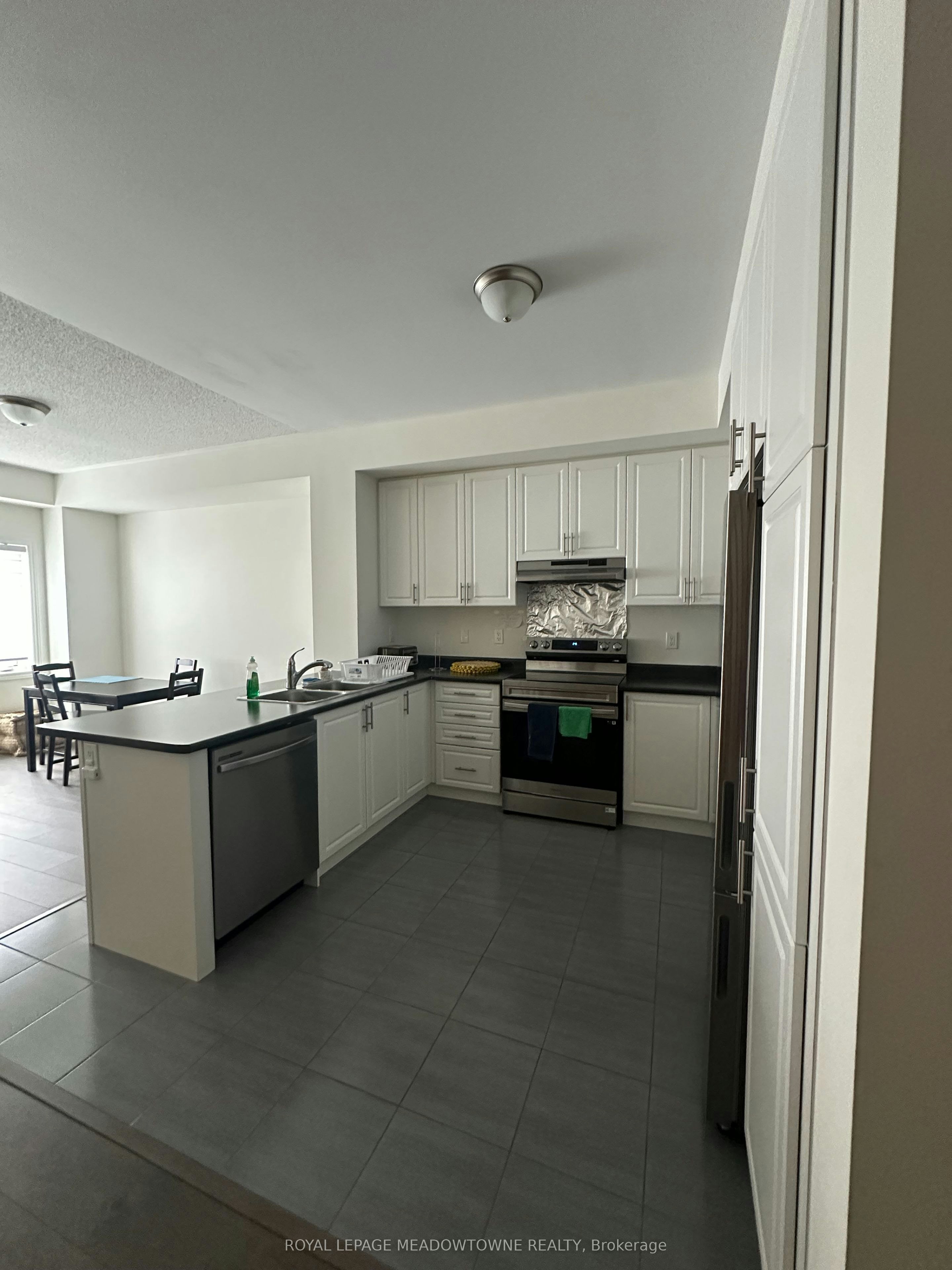 130 Sapphire Way, Thorold, ON, L2V 0L5 - 9