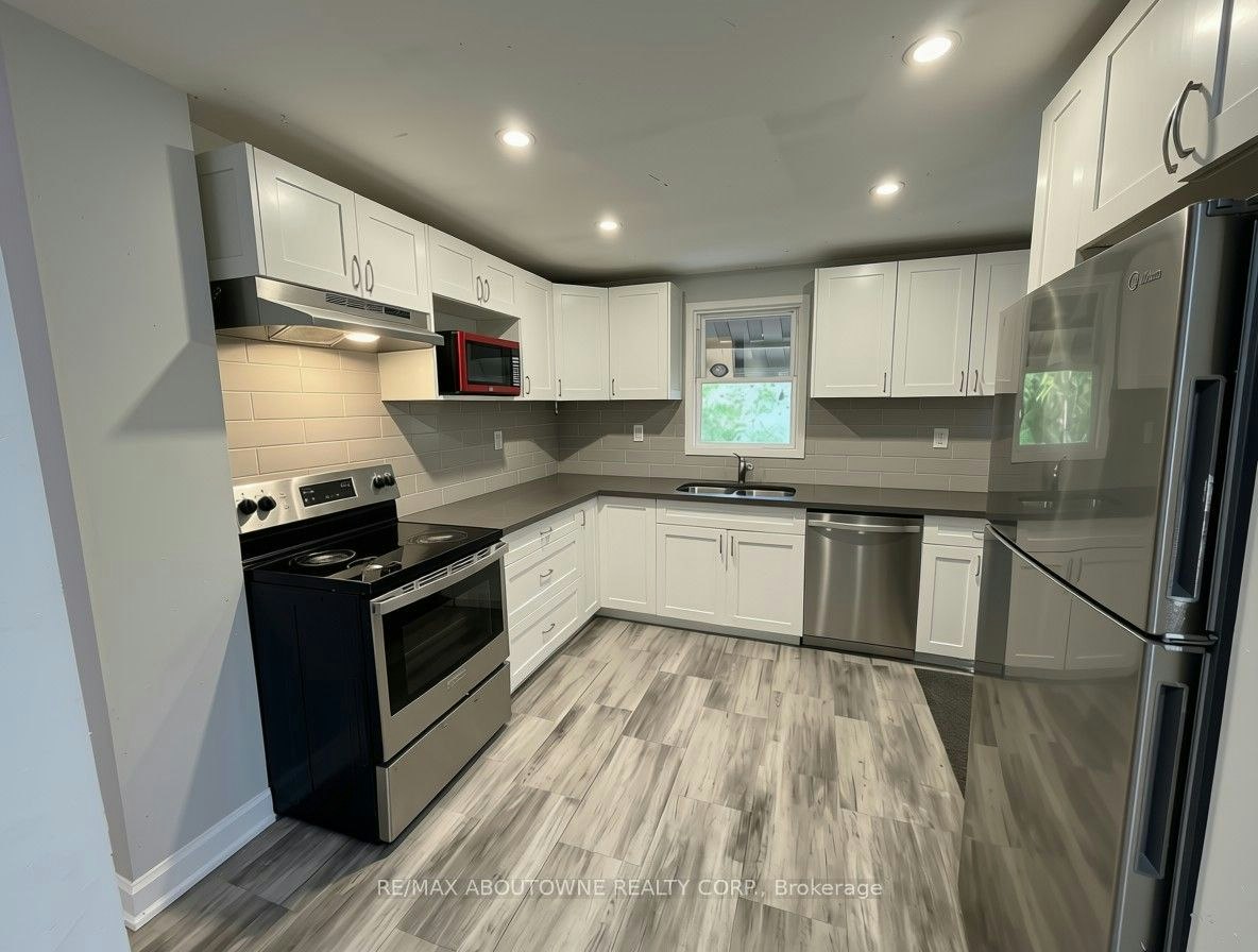 63 Gage Avenue N, Hamilton, ON, L8L 6Z8 - 5