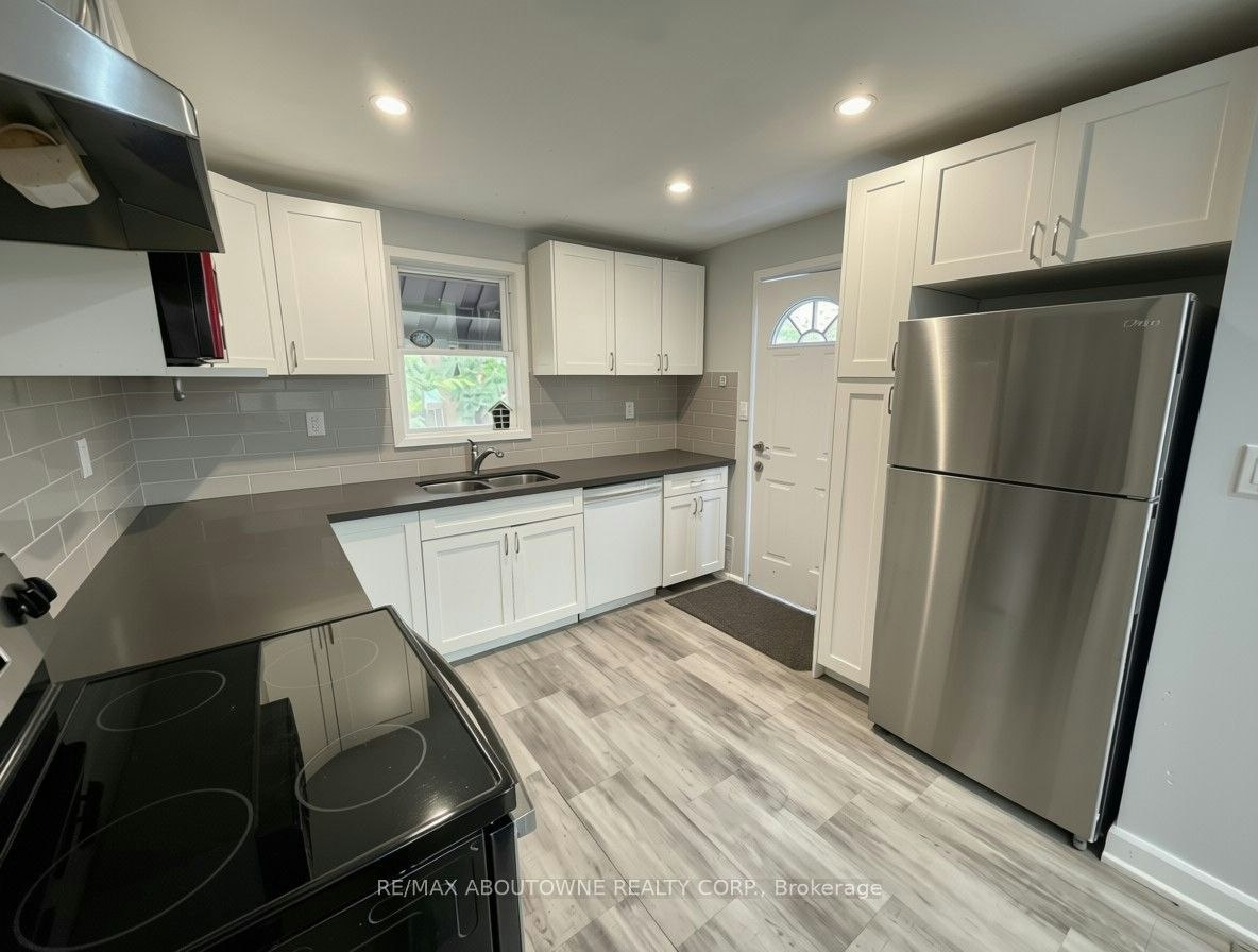 63 Gage Avenue N, Hamilton, ON, L8L 6Z8 - 6