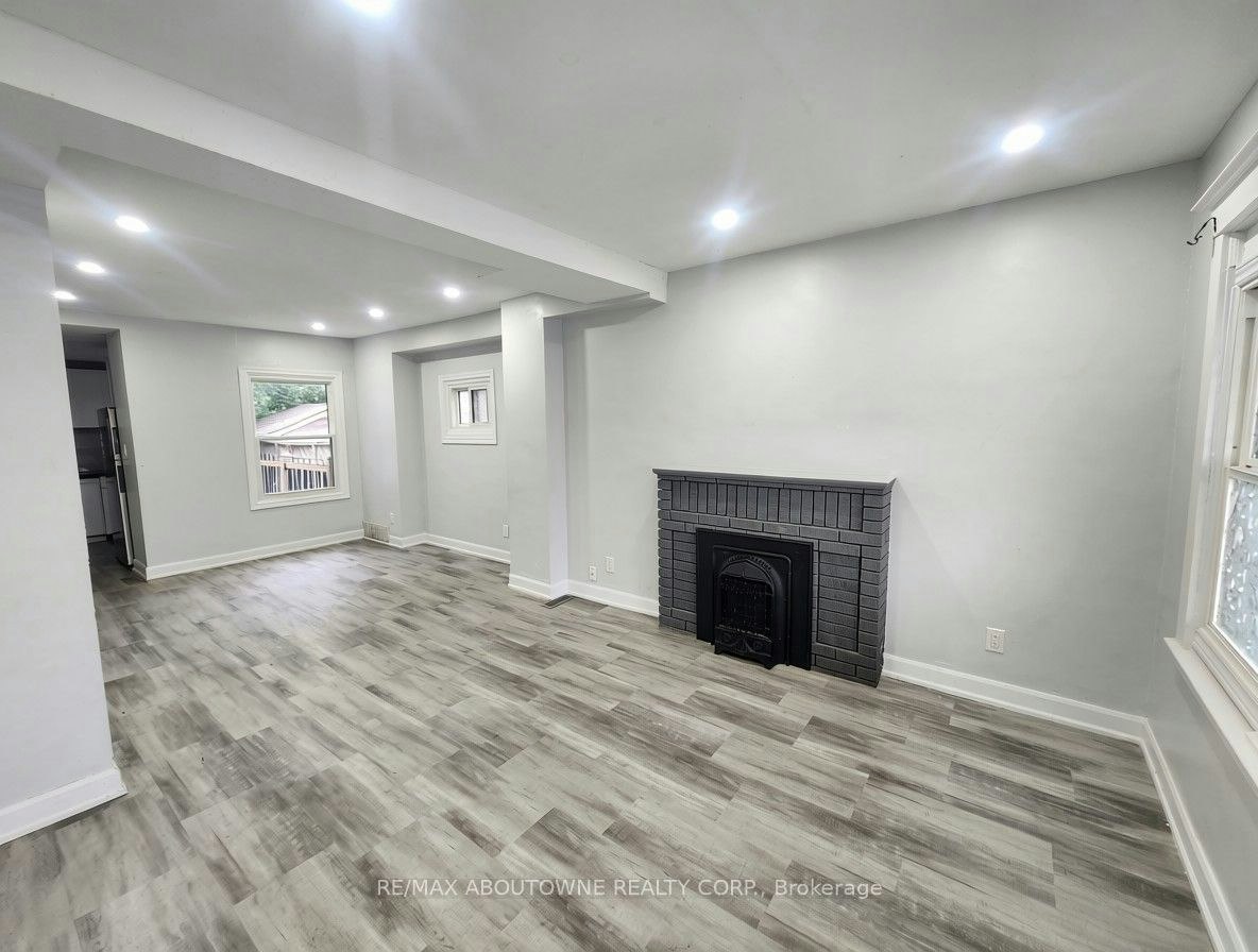 63 Gage Avenue N, Hamilton, ON, L8L 6Z8 - 3