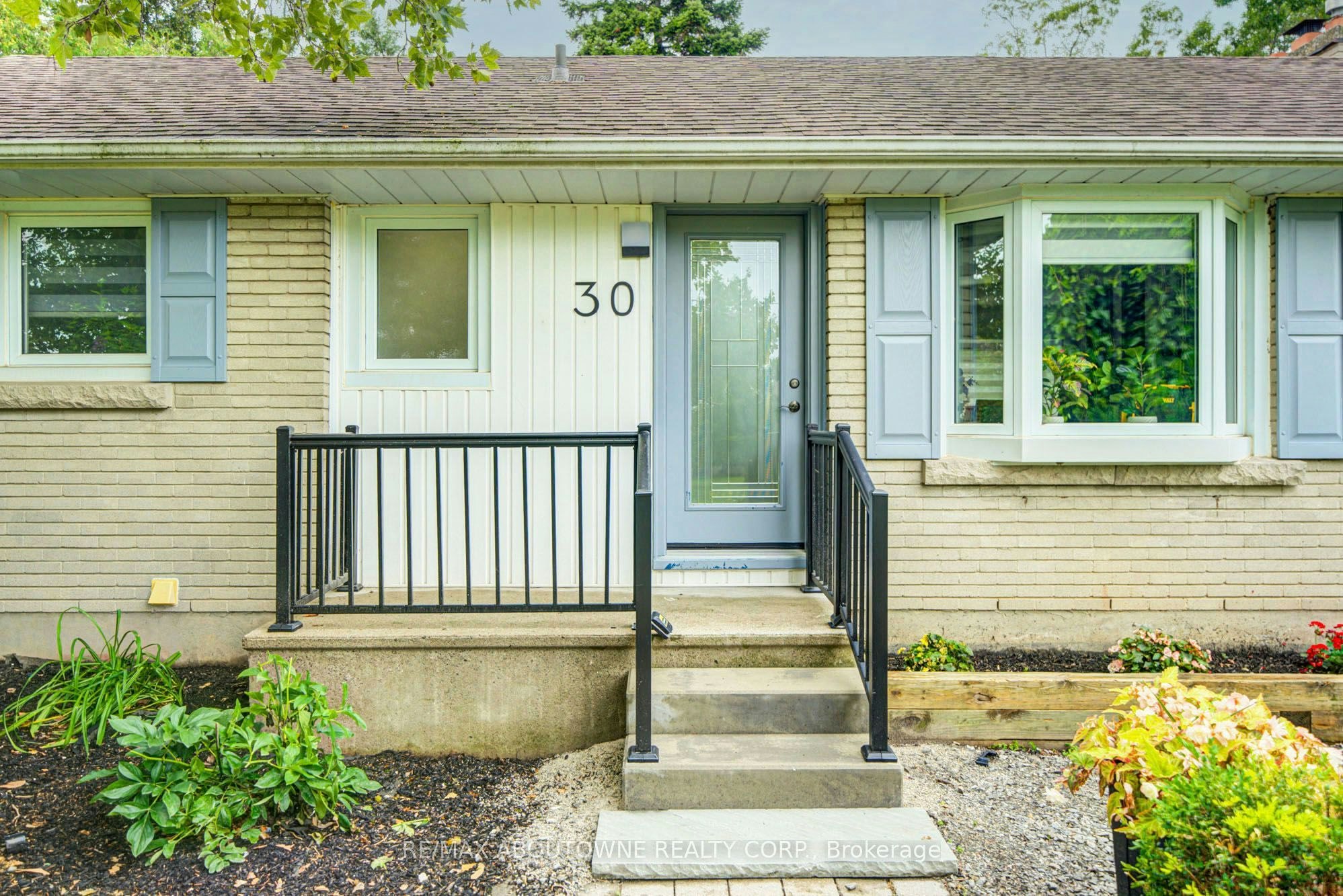 30 Dale Avenue, Hamilton, ON, L8G 3L9 - 4