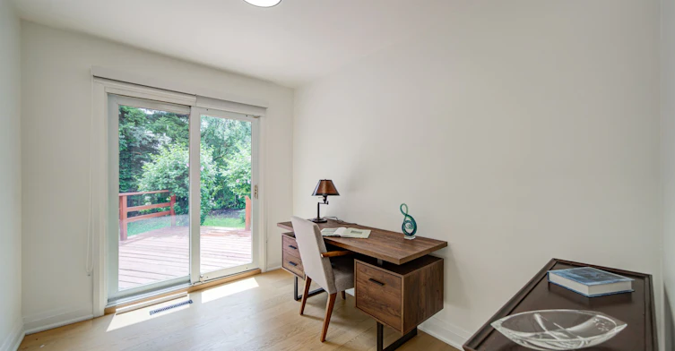 30 Dale Avenue, Hamilton, ON, L8G 3L9 - 30