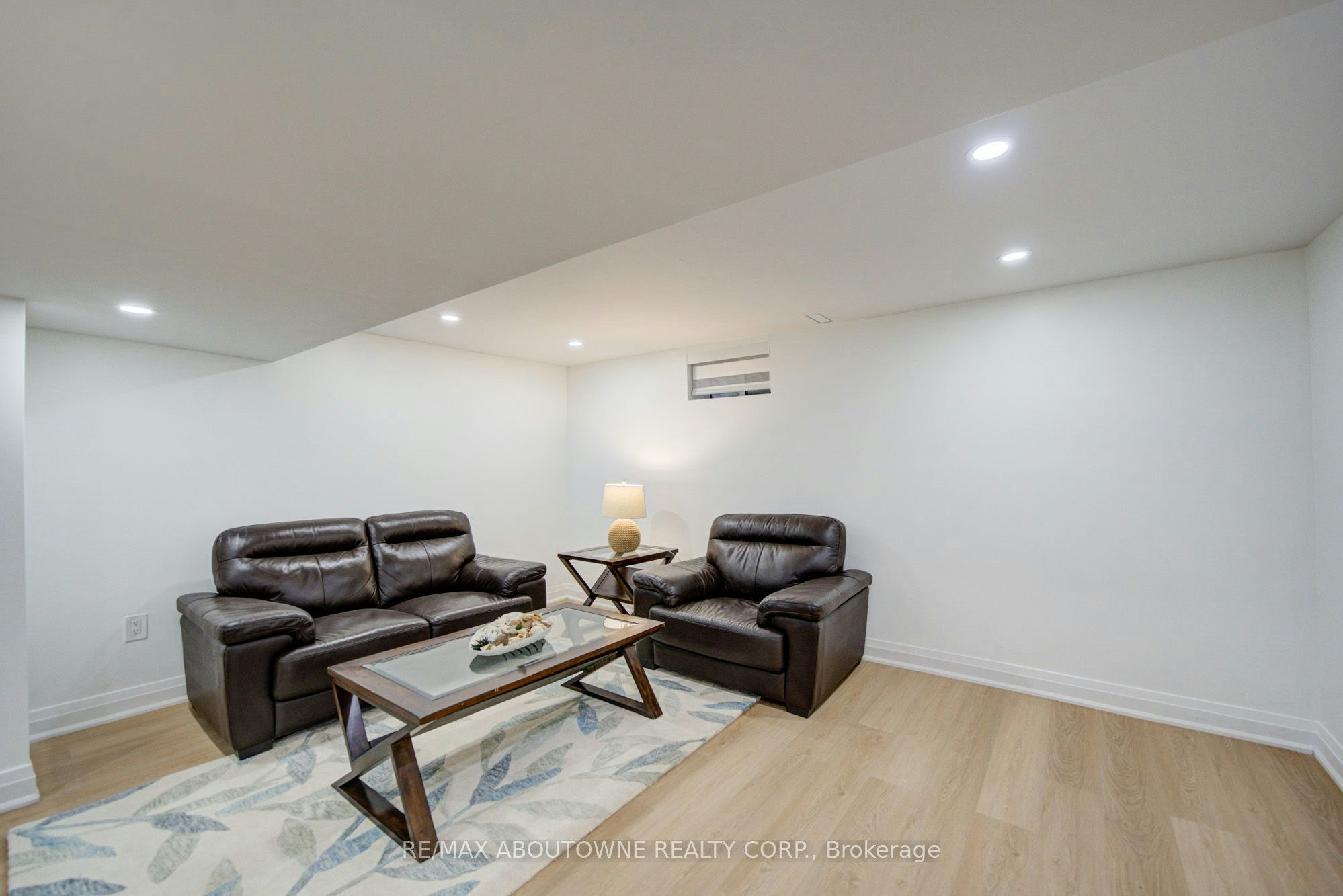 30 Dale Avenue, Hamilton, ON, L8G 3L9 - 37