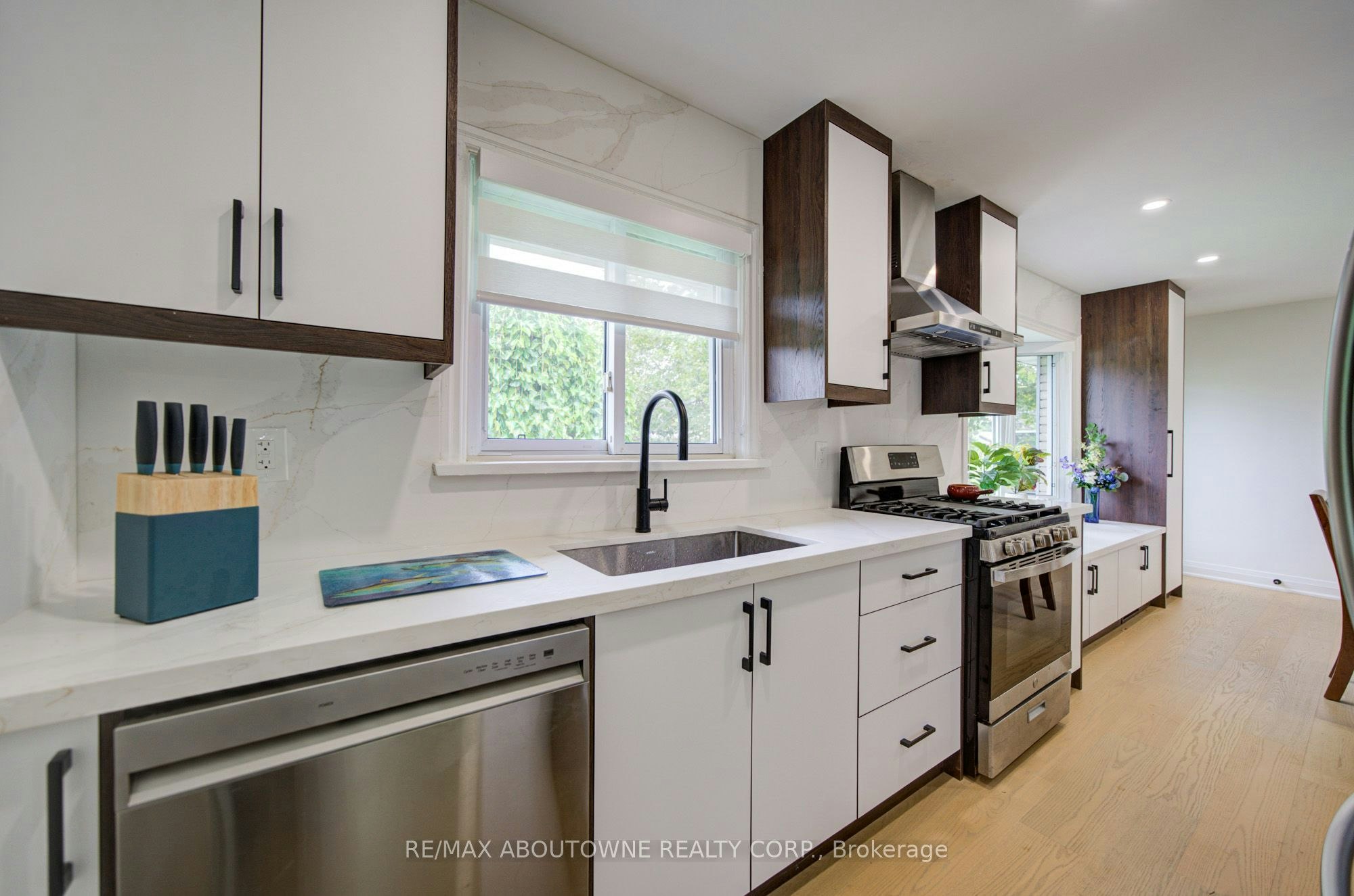 30 Dale Avenue, Hamilton, ON, L8G 3L9 - 14