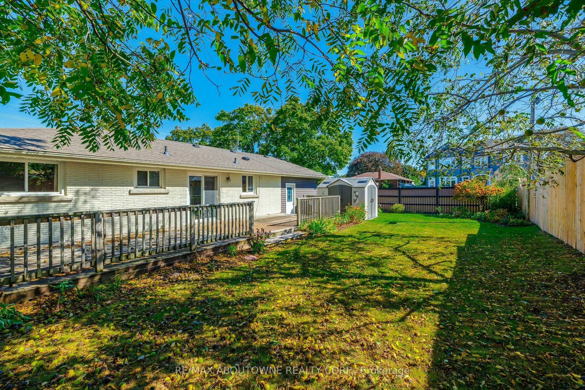 Upper-71 Lakeside Drive, Grimsby, ON, L3M 2L4 - 26