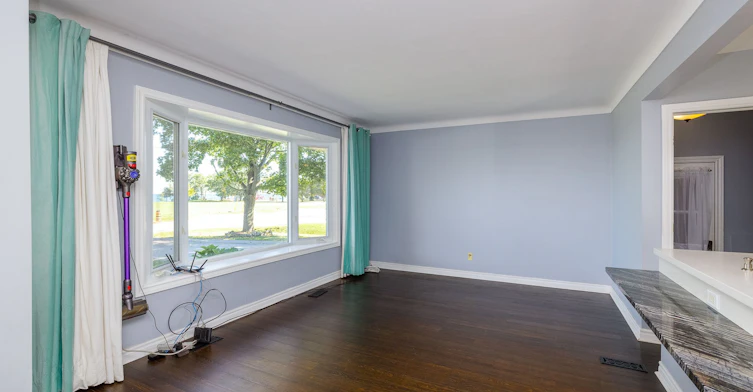 Upper-71 Lakeside Drive, Grimsby, ON, L3M 2L4 - 9