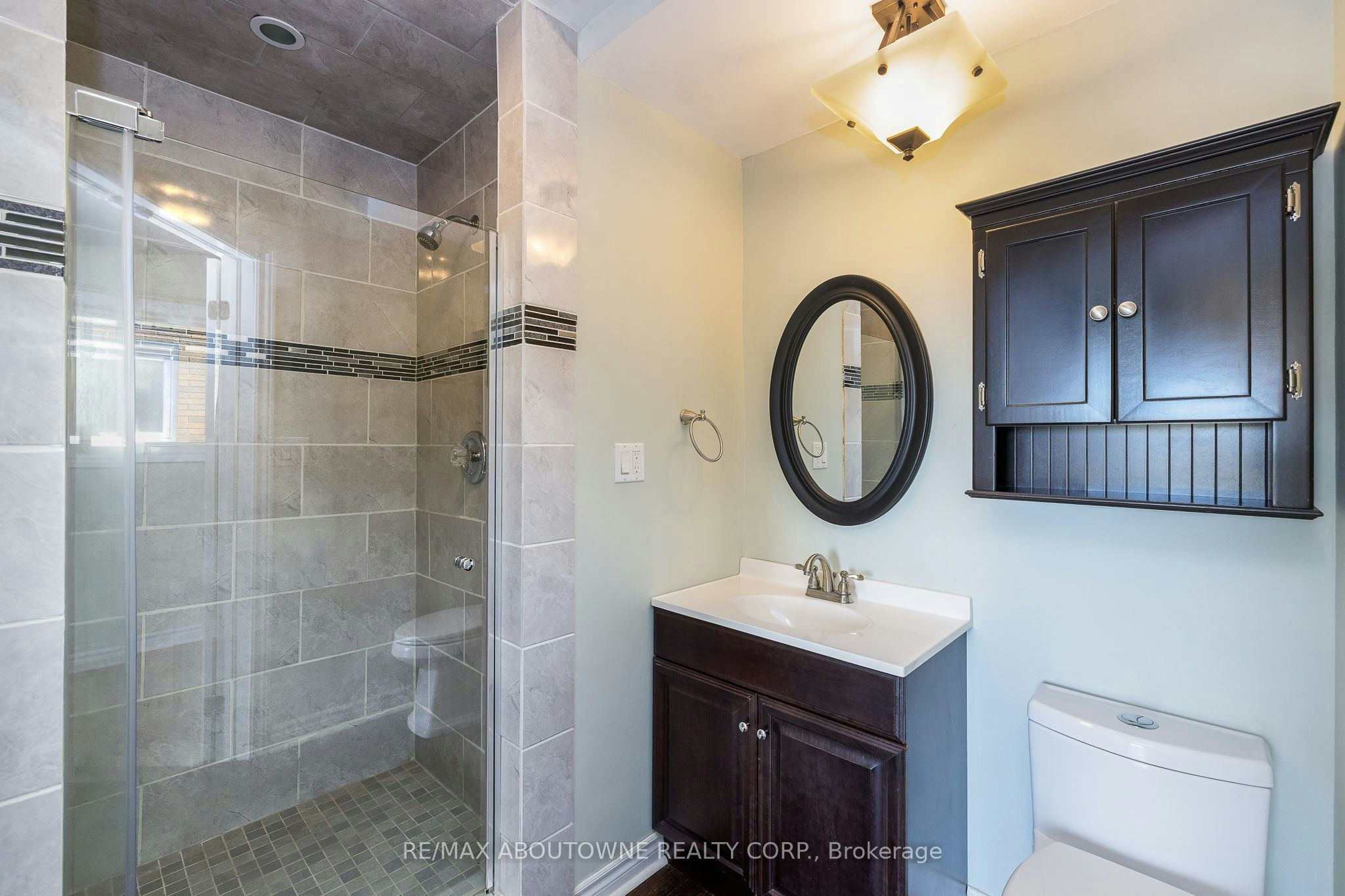 Upper-71 Lakeside Drive, Grimsby, ON, L3M 2L4 - 18