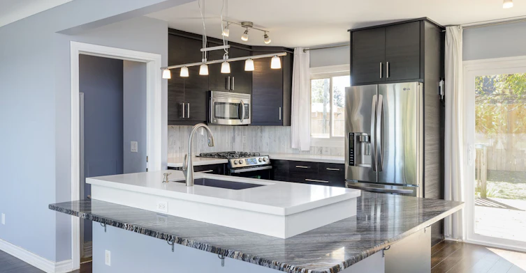 Upper-71 Lakeside Drive, Grimsby, ON, L3M 2L4 - 11
