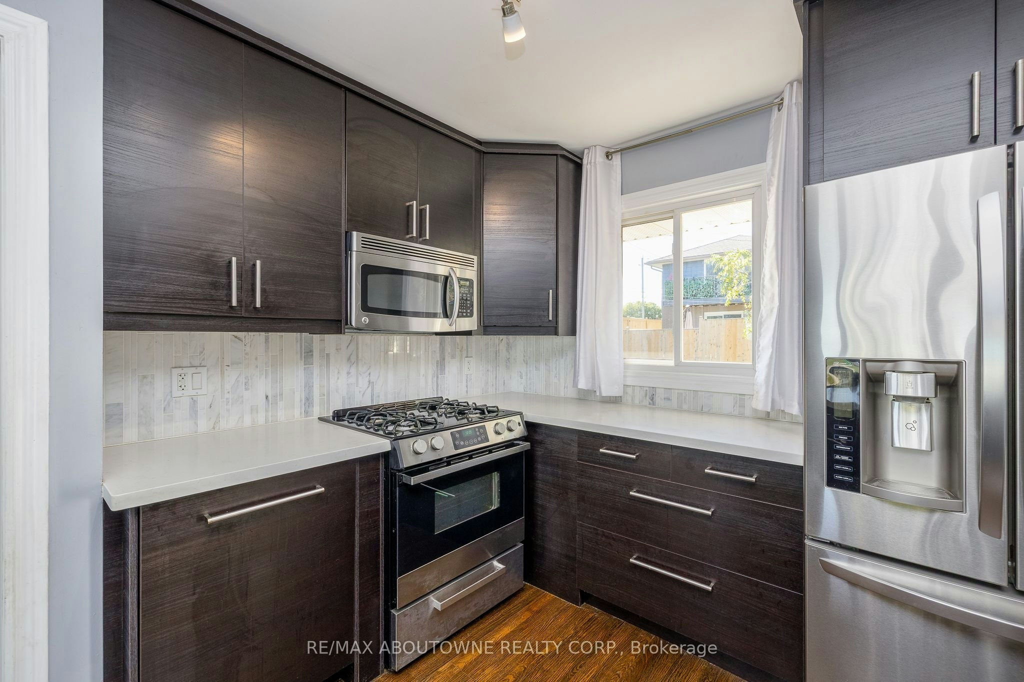 Upper-71 Lakeside Drive, Grimsby, ON, L3M 2L4 - 15