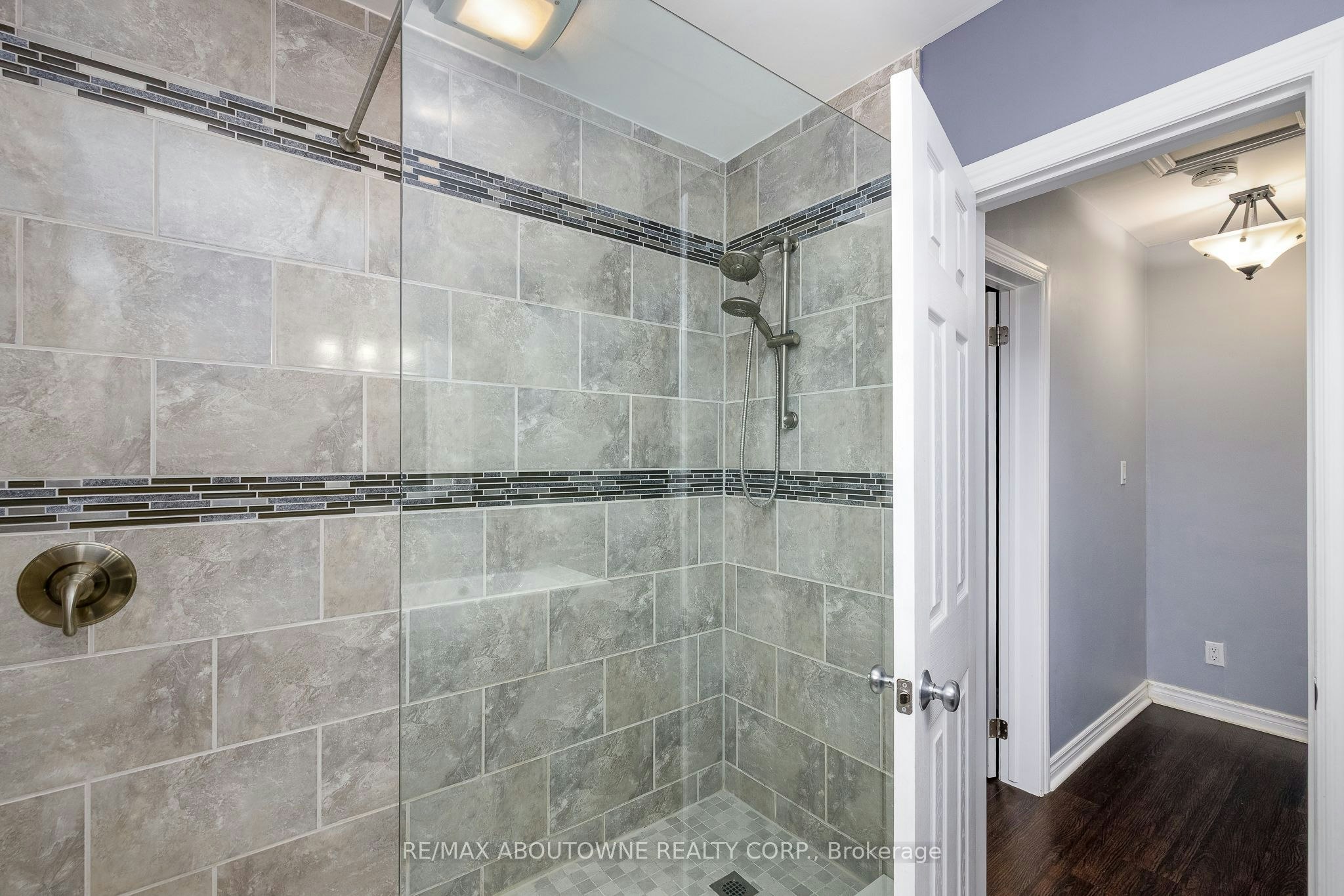 Upper-71 Lakeside Drive, Grimsby, ON, L3M 2L4 - 20