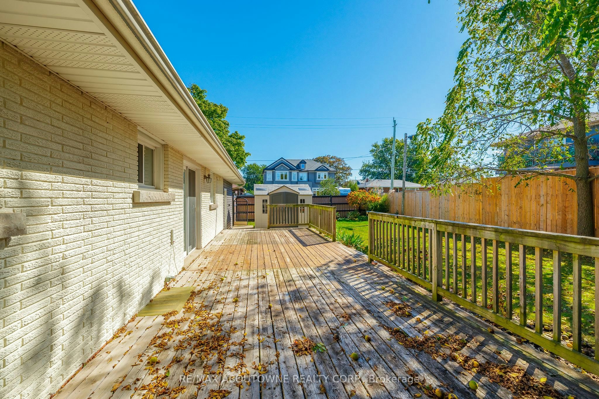 Upper-71 Lakeside Drive, Grimsby, ON, L3M 2L4 - 24
