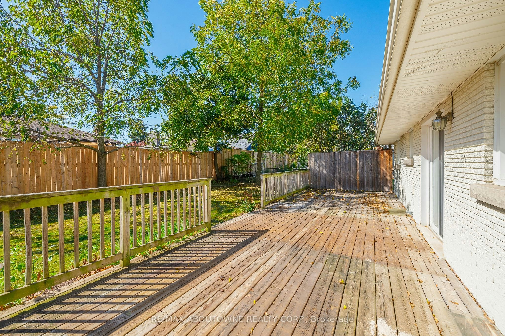 Upper-71 Lakeside Drive, Grimsby, ON, L3M 2L4 - 23