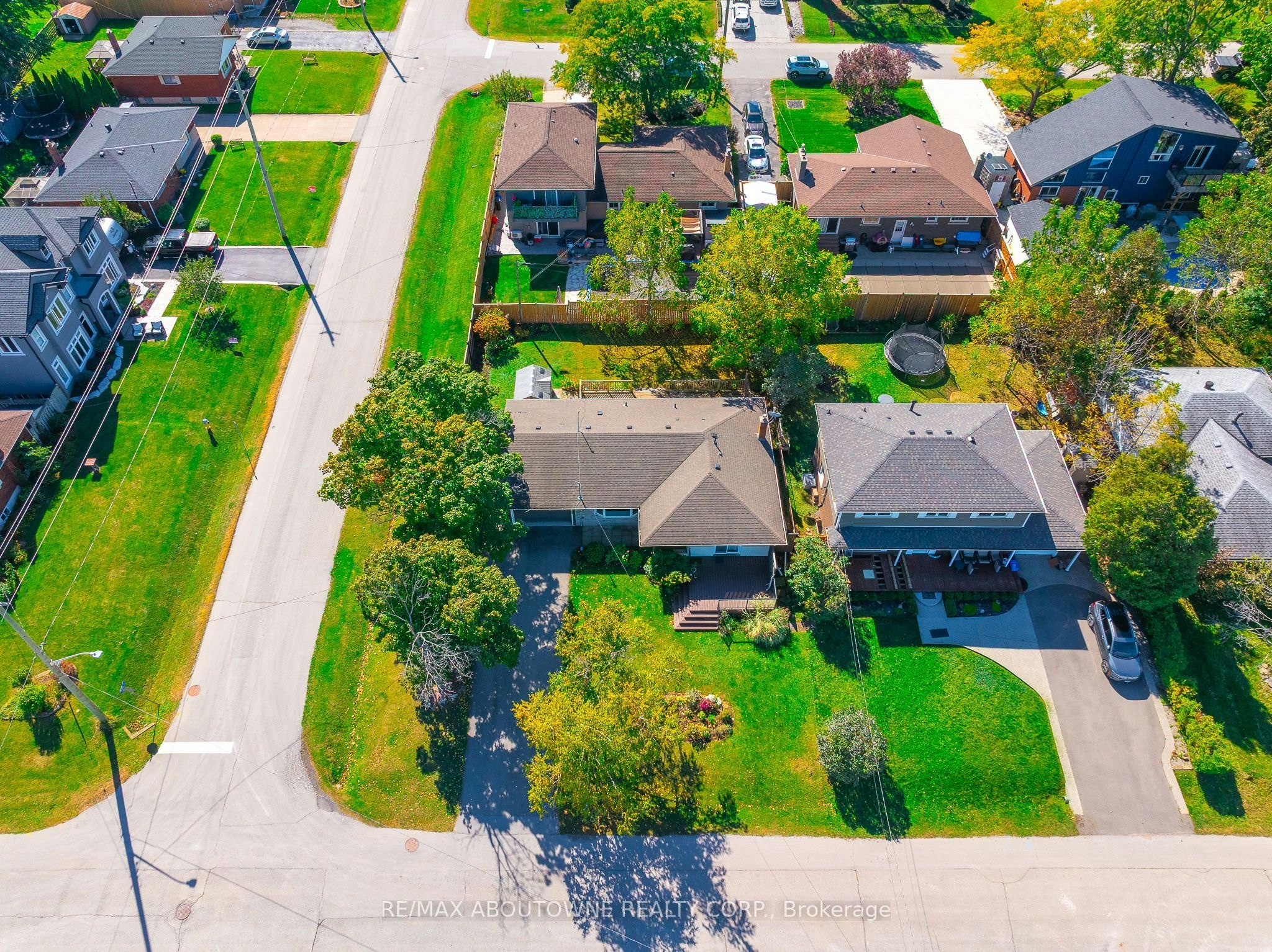 Lower-71 Lakeside Drive, Grimsby, ON, L3M 2L4 - 23