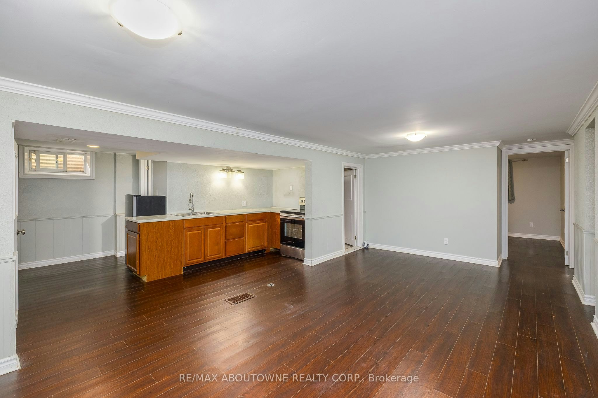 Lower-71 Lakeside Drive, Grimsby, ON, L3M 2L4 - 8