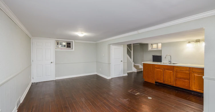 Lower-71 Lakeside Drive, Grimsby, ON, L3M 2L4 - 14